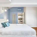 Attic In Como Center + Parking